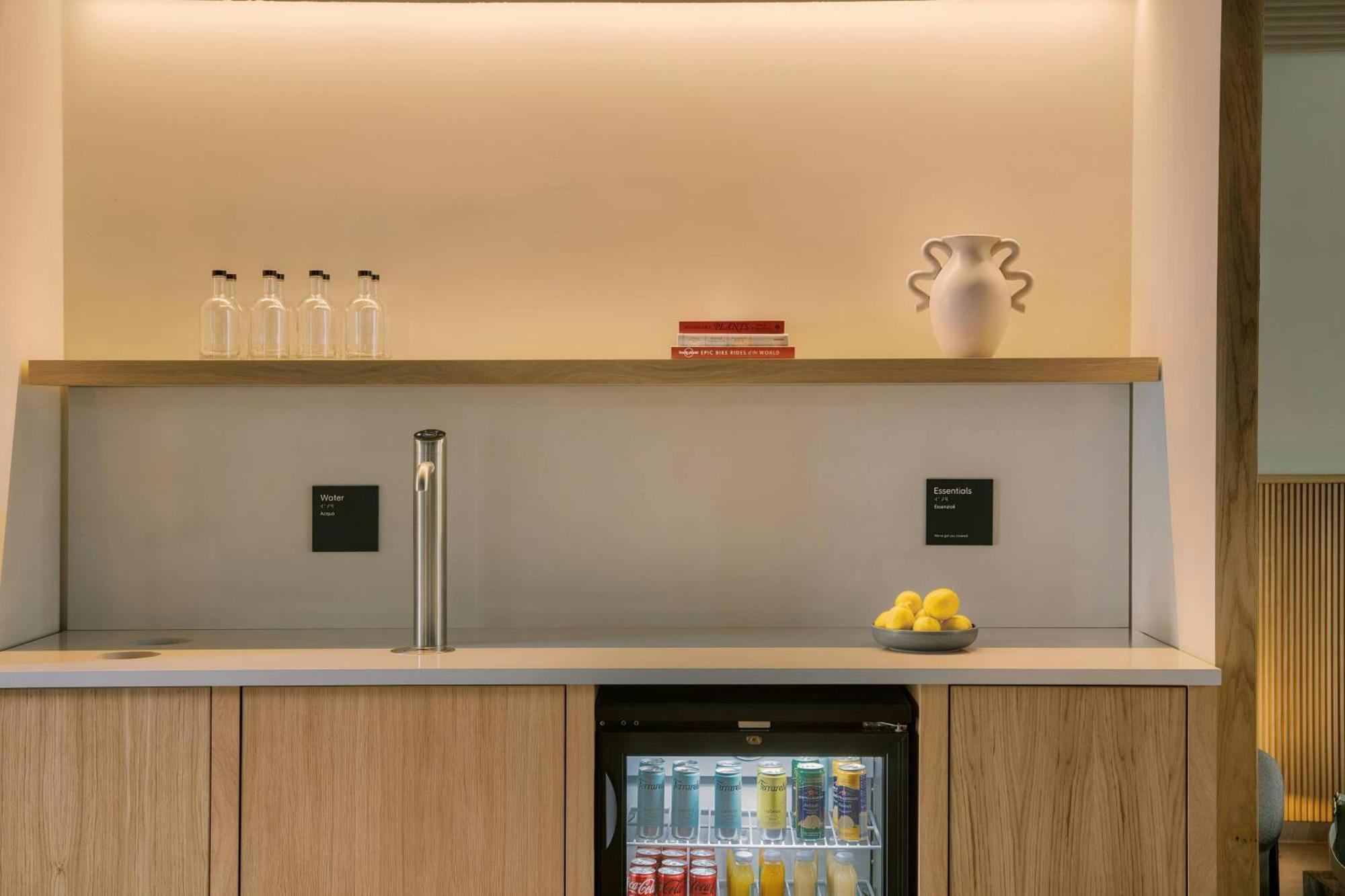 Sonder By Marriott Bonvoy Manzoni Torre Velasca Aparthotel Milan